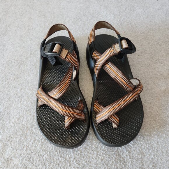 Chaco Men's Z2 Unaweep Classic Sports Sandals Adjustable Strap Brown Black - Picture 1 of 10